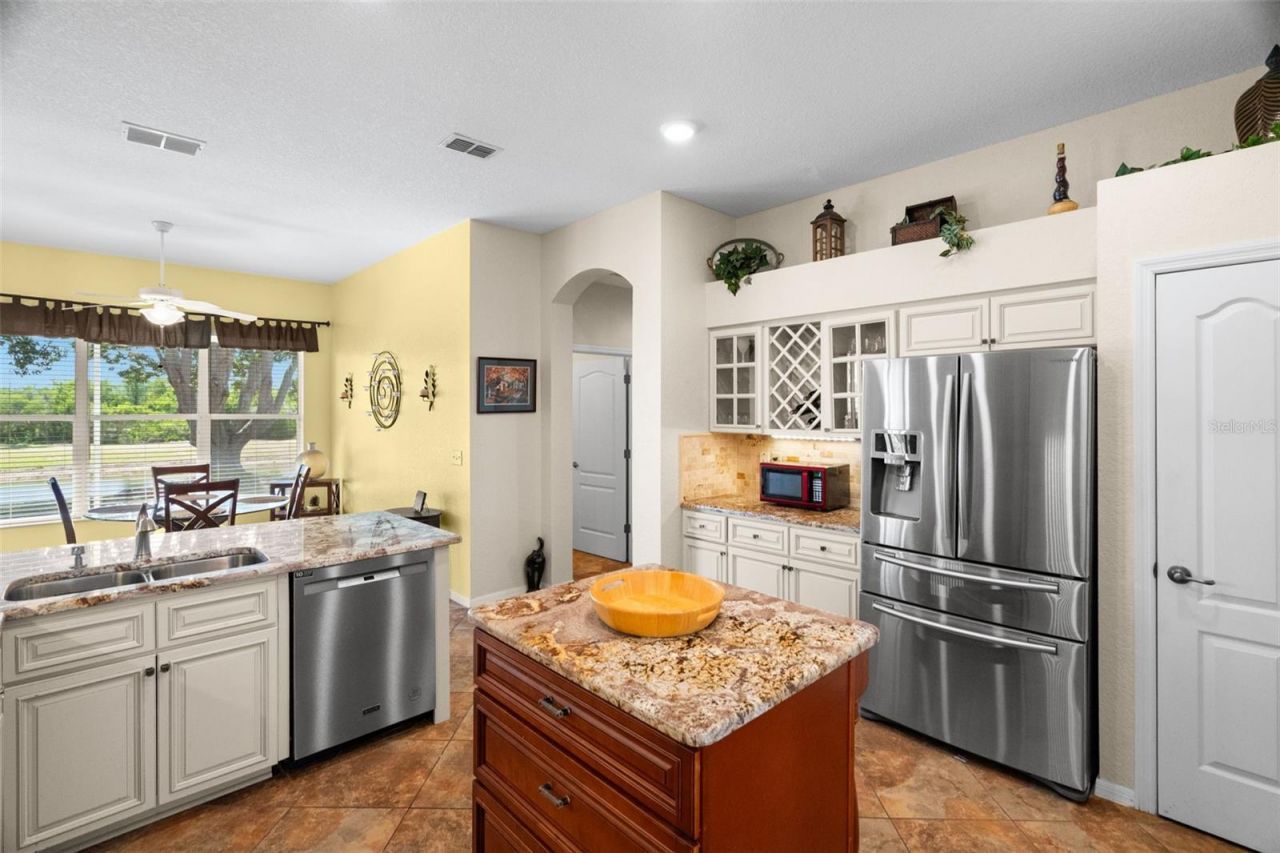 1134 Signature Drive, Sun City Center, FL 33573 Photo