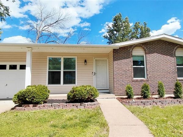 1529 Codorniz Lane, Fenton, MO 63026