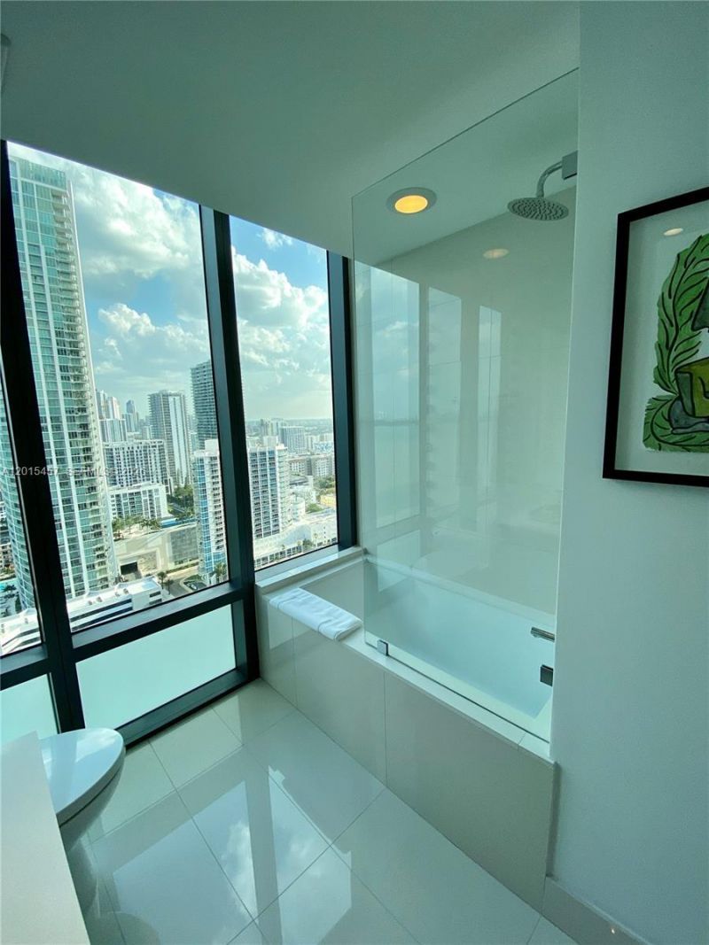 3131 NE 7th Ave, Unit 2801, Miami, FL 33137 Photo