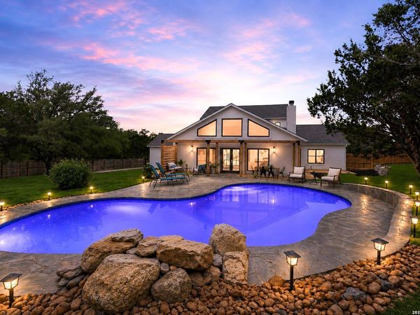 150 LAKE VIEW DR, Boerne, TX 78006
