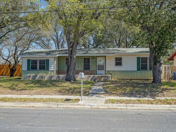 2810 KAISER DR, San Antonio, TX 78222