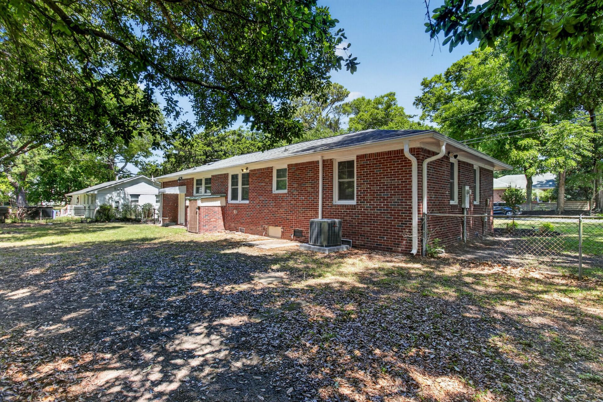 211 6th Avenue Photo 11