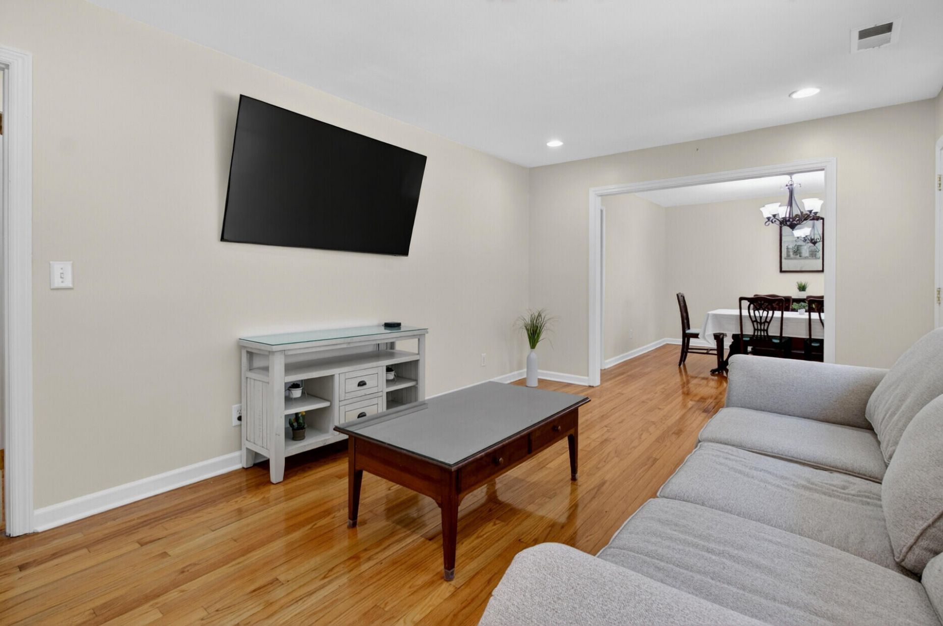 211 6th Avenue Photo 25