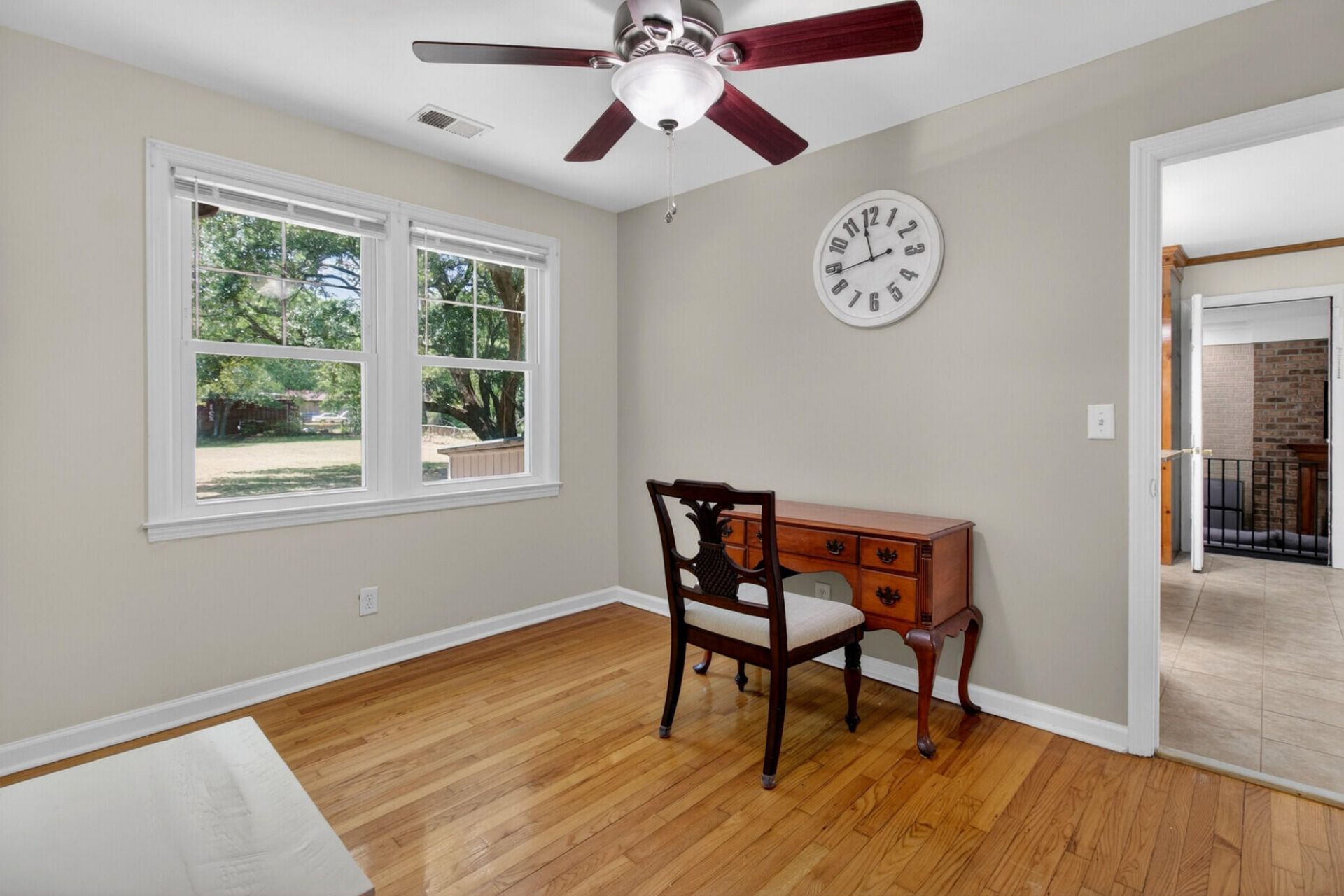211 6th Avenue Photo 30