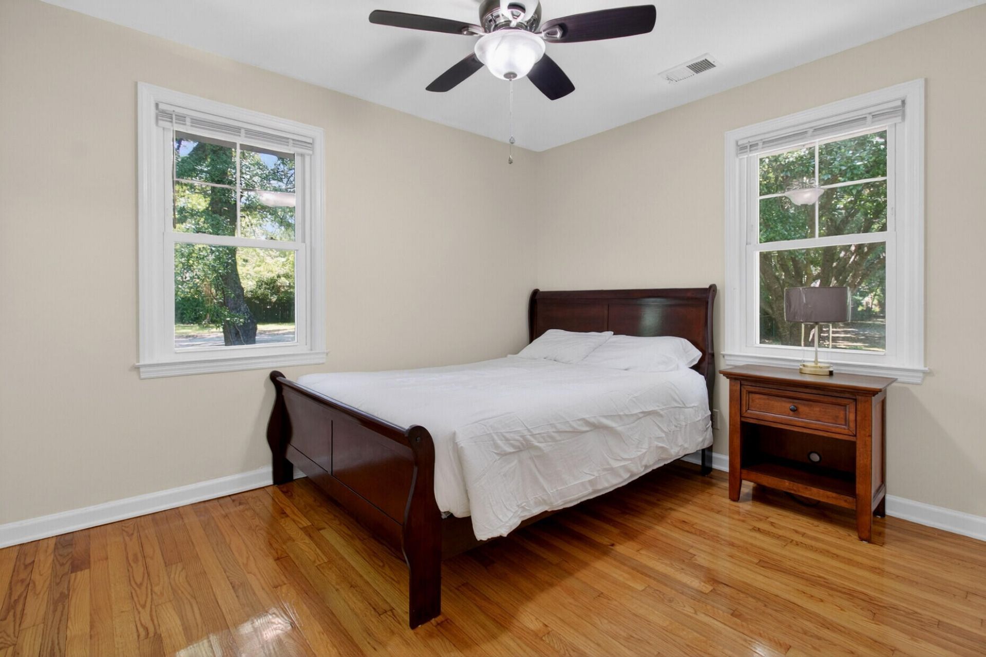 211 6th Avenue Photo 33