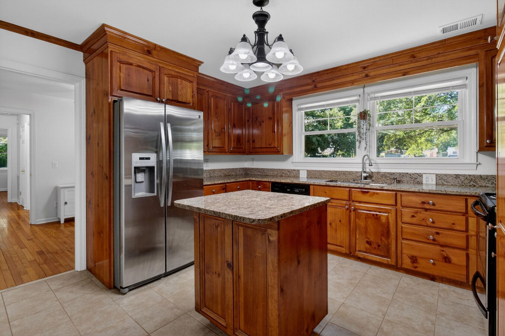 211 6th Avenue Photo 40
