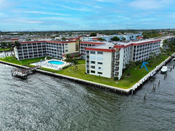 105 Paradise Harbour Boulevard, Unit 108, North Palm Beach, FL 33408