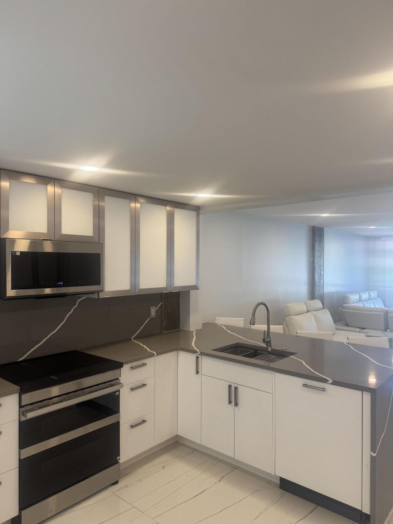 105 Paradise Harbour Boulevard, Unit 108, North Palm Beach, FL 33408 Photo