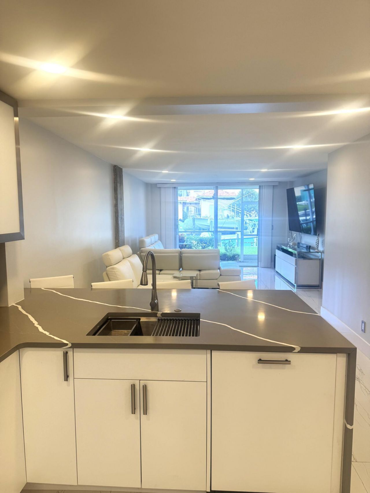105 Paradise Harbour Boulevard, Unit 108, North Palm Beach, FL 33408 Photo