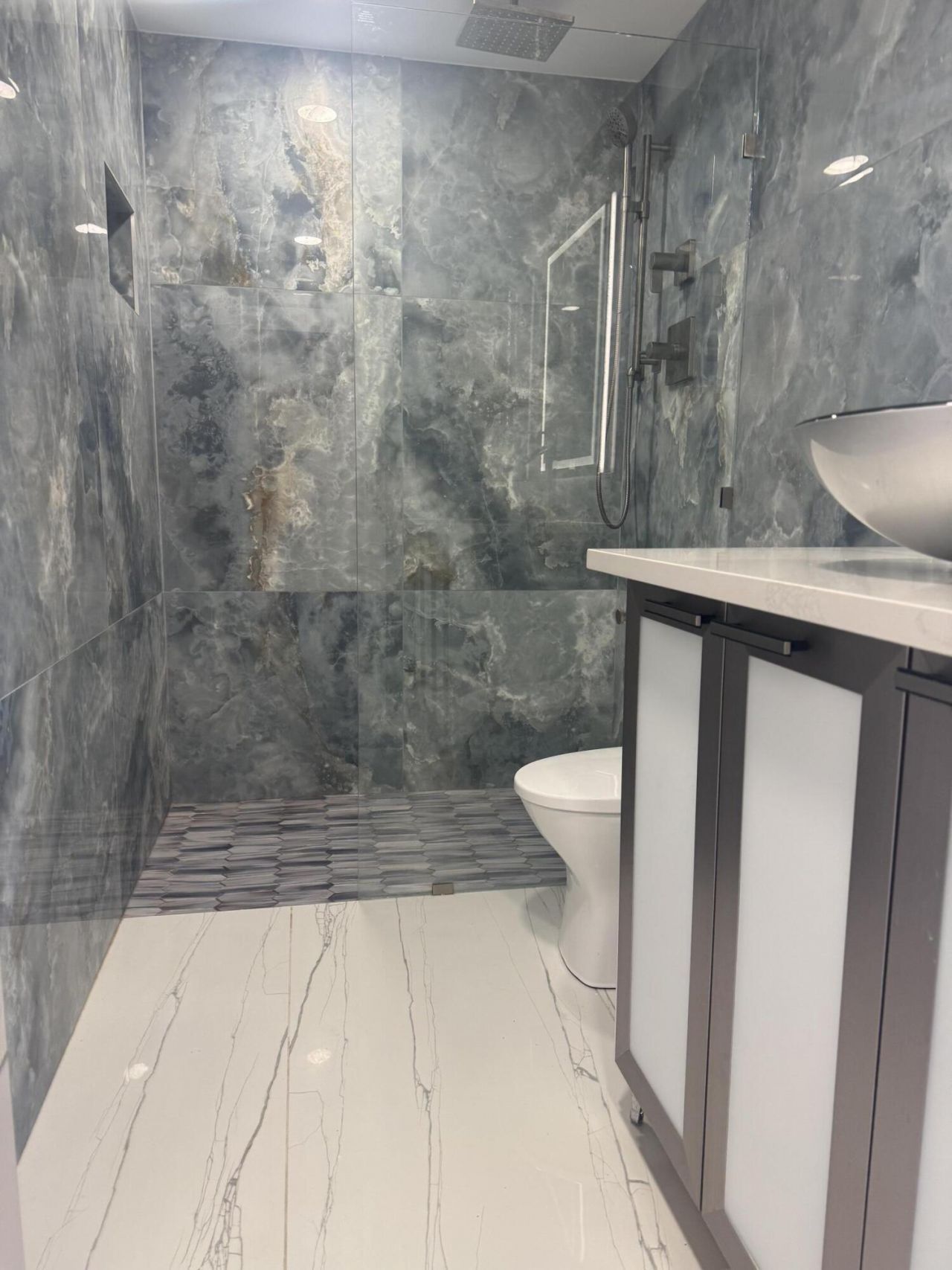 105 Paradise Harbour Boulevard, Unit 108, North Palm Beach, FL 33408 Photo