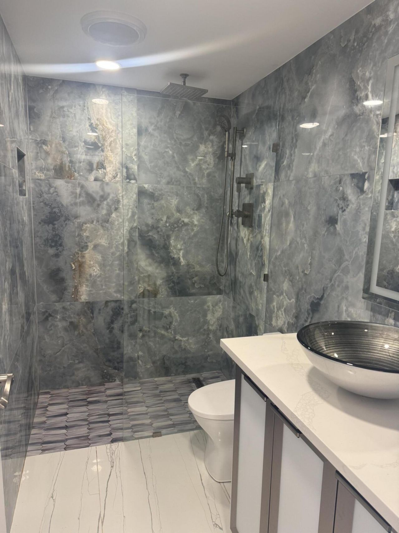 105 Paradise Harbour Boulevard, Unit 108, North Palm Beach, FL 33408 Photo