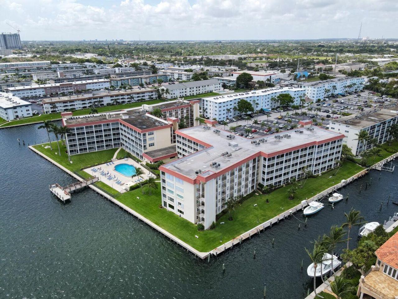 105 Paradise Harbour Boulevard, Unit 108, North Palm Beach, FL 33408 Photo