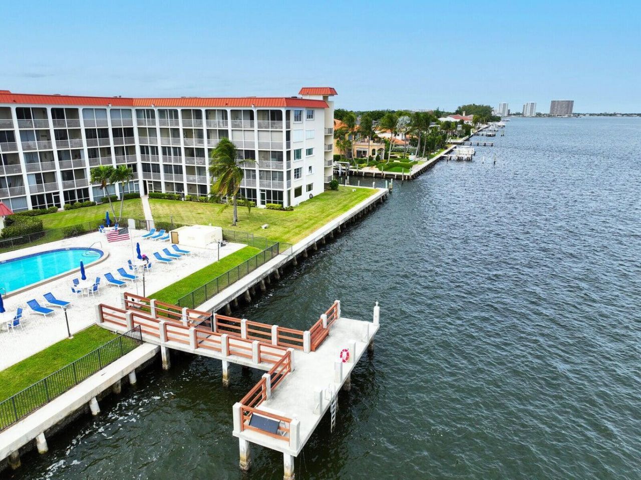 105 Paradise Harbour Boulevard, Unit 108, North Palm Beach, FL 33408 Photo