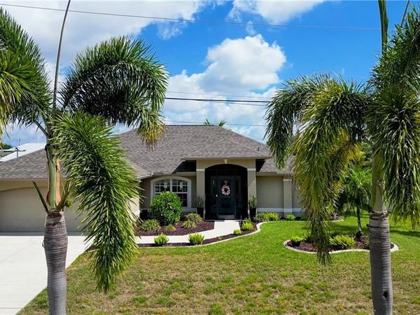 1621 NE 5th TER , CAPE CORAL, FL 33909
