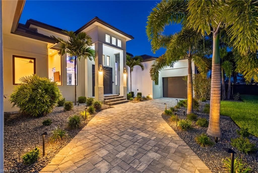 872 W Cape Estates Cir, Cape Coral, FL 33993 Photo