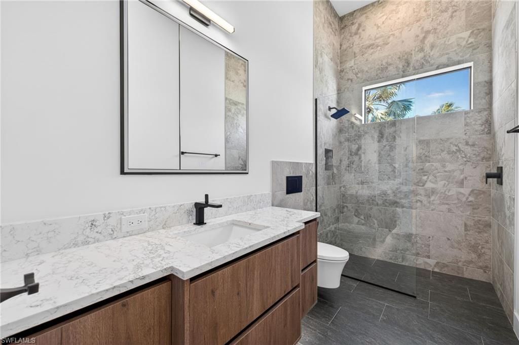 872 W Cape Estates Cir, Cape Coral, FL 33993 Photo