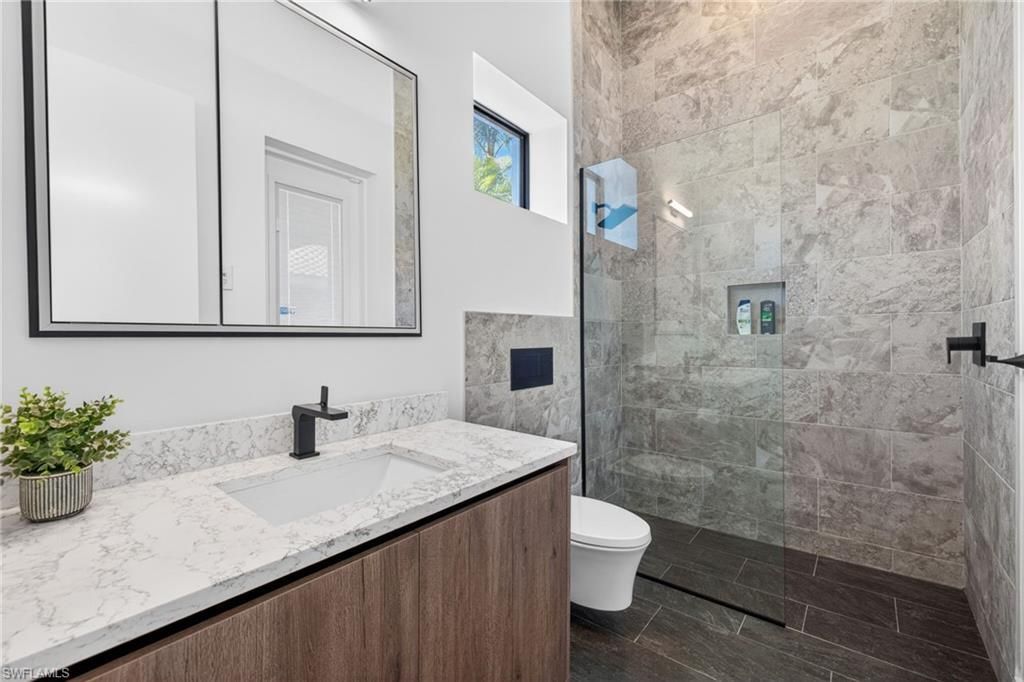 872 W Cape Estates Cir, Cape Coral, FL 33993 Photo