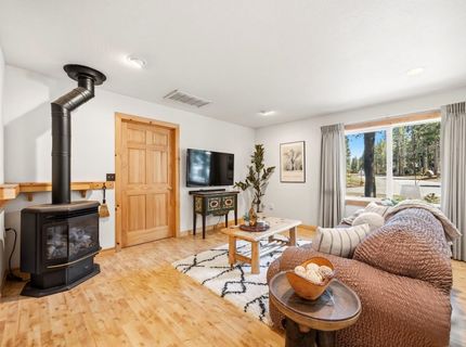 14814 Hansel Avenue, Truckee, CA 96161 Photo