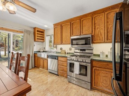 14814 Hansel Avenue, Truckee, CA 96161 Photo