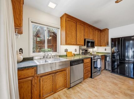 14814 Hansel Avenue, Truckee, CA 96161 Photo
