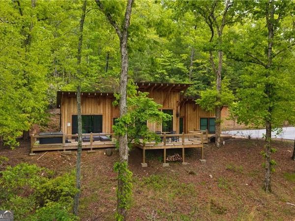 2745 Galloway Road, Blue Ridge, GA 30513