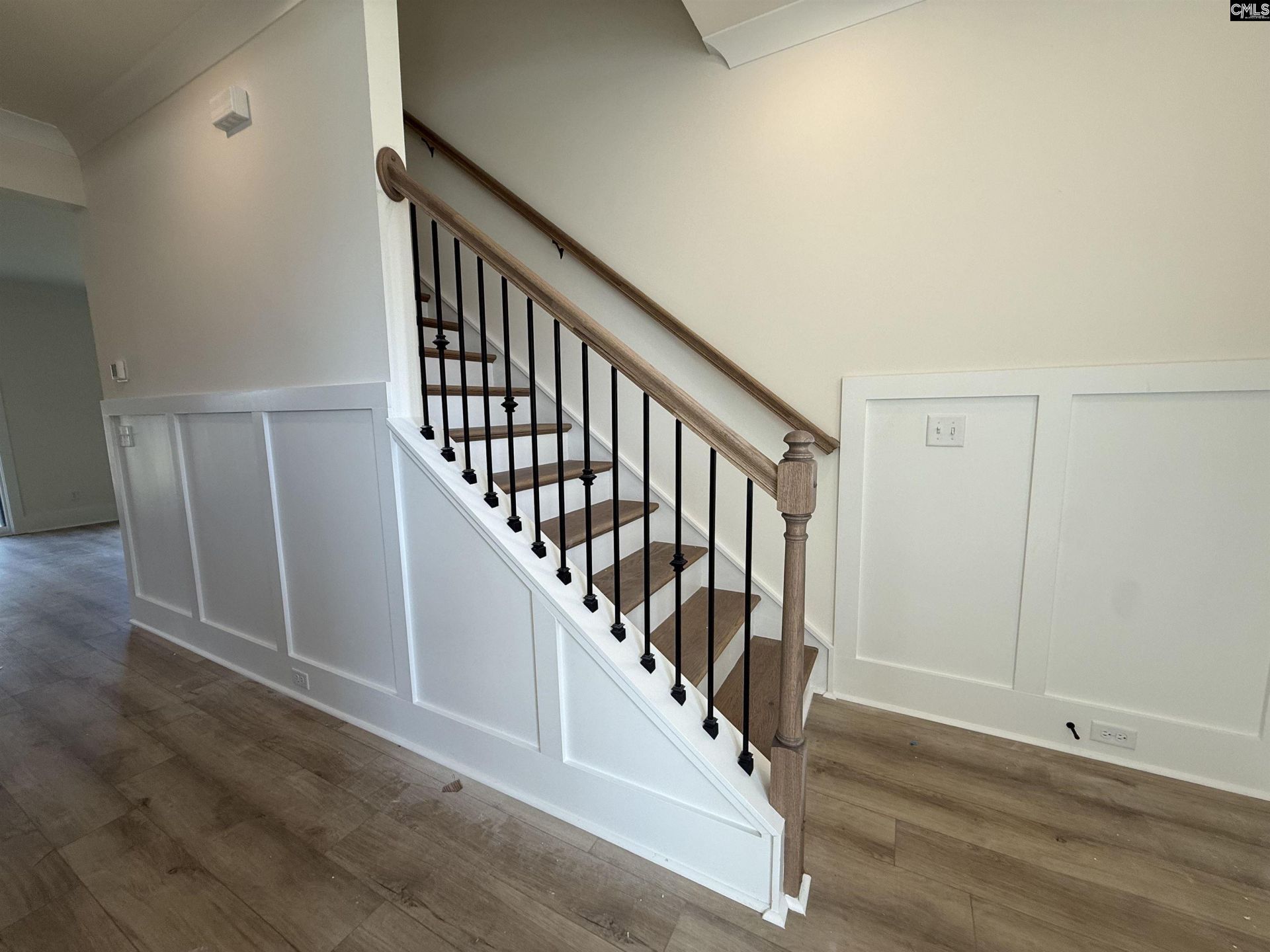 307 Ursus Drive Photo 17