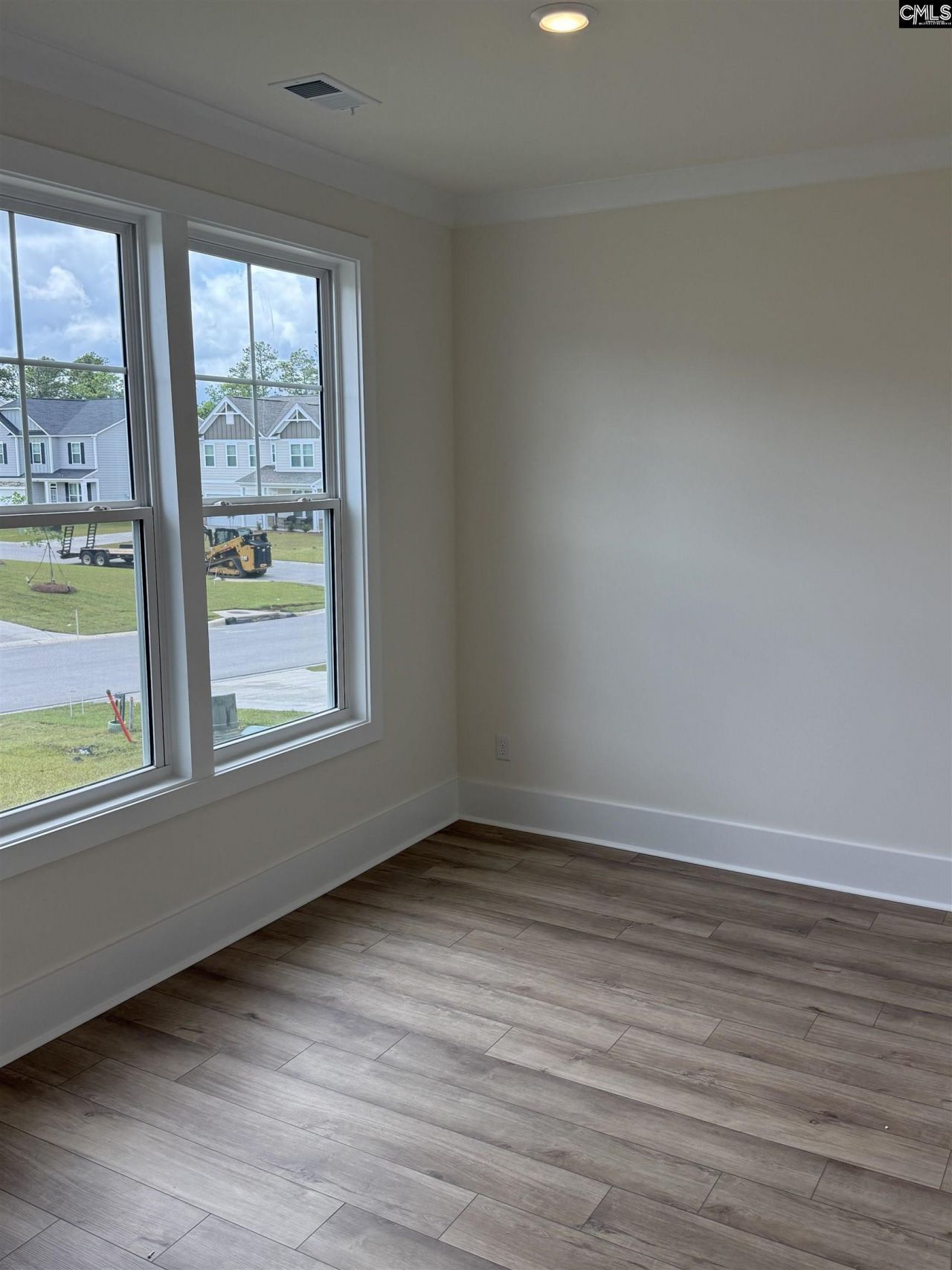 307 Ursus Drive Photo 5