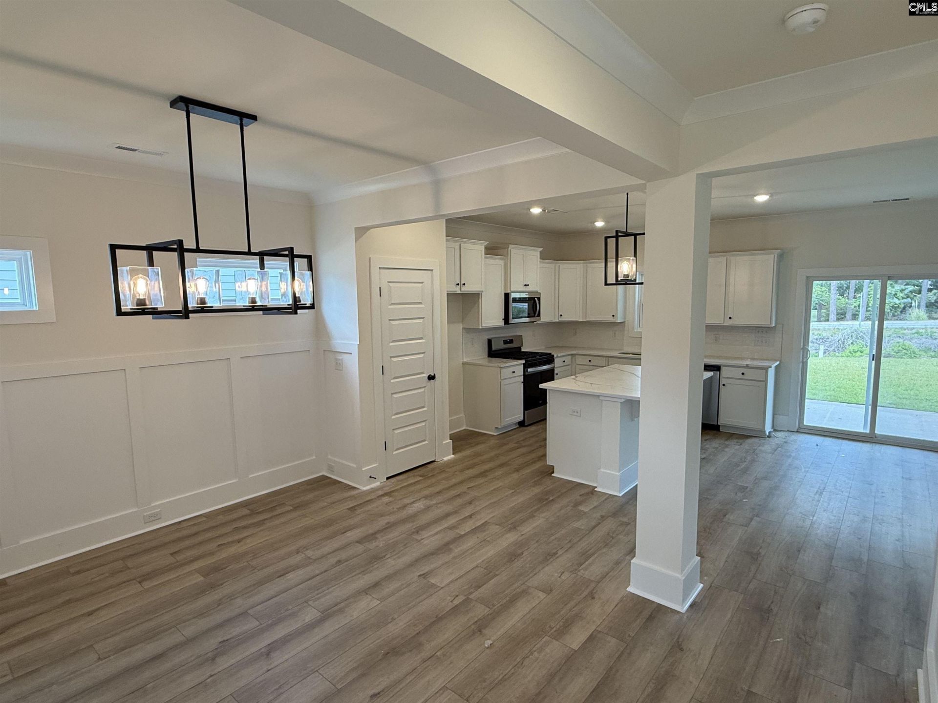 307 Ursus Drive Photo 6