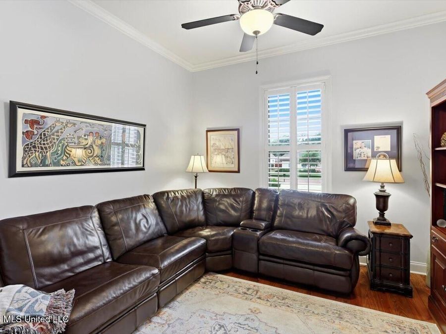 Property Image 31
