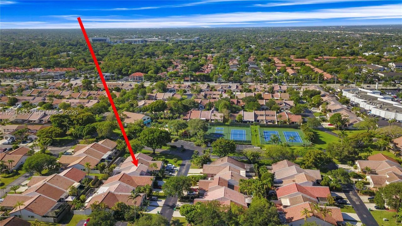 8555 SW 114th Ct, Miami, FL 33173 Photo