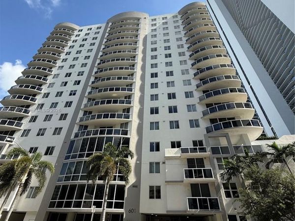 601 NE 23rd St, Unit 707, Miami, FL 33137