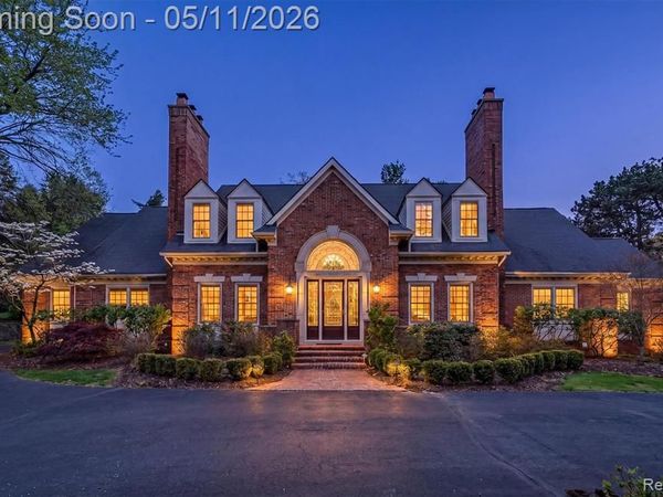 2972 Heron Place, Bloomfield Hills, MI 48302