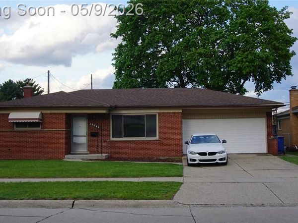 28644 Grobbel Avenue, Warren, MI 48092