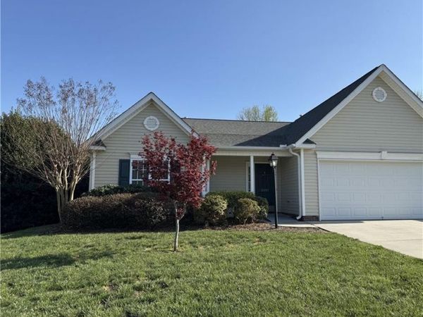 5862 Sunny Ridge Trail, Clemmons, NC 27012