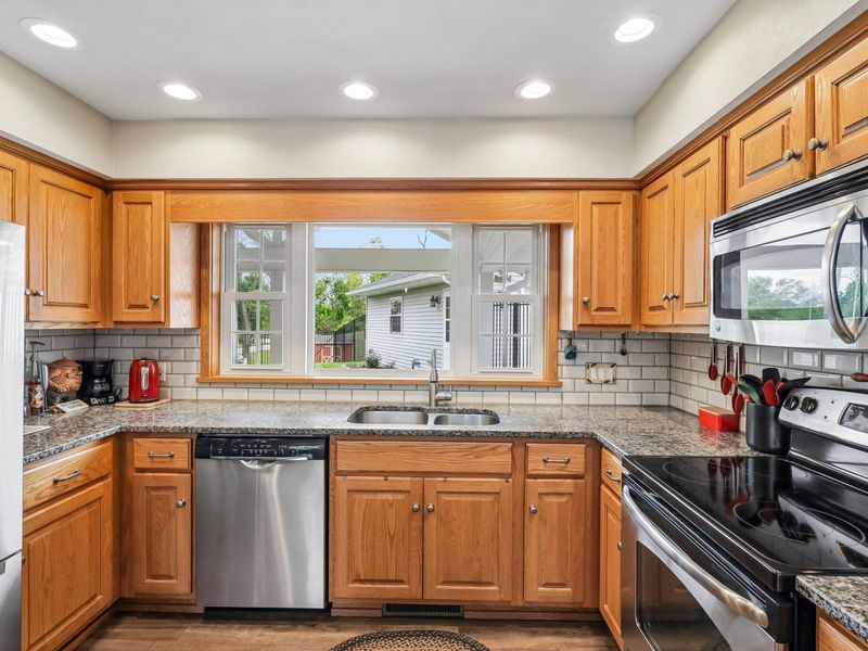 110 Delaware Avenue, Greenville, OH 45331 Photo 17