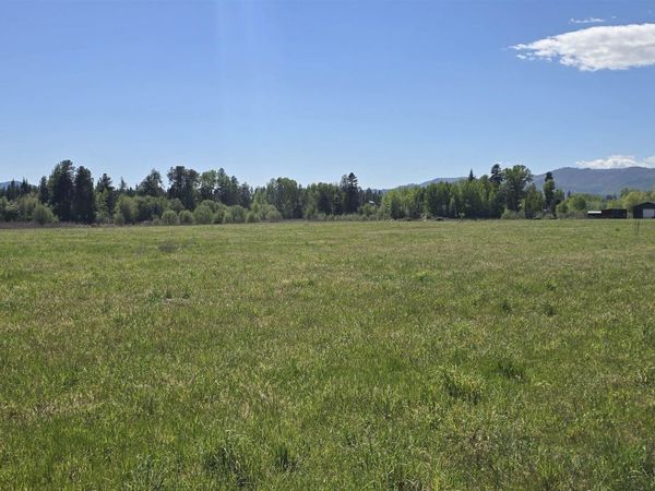 44XX N Swenson Rd, Clayton, WA 99110