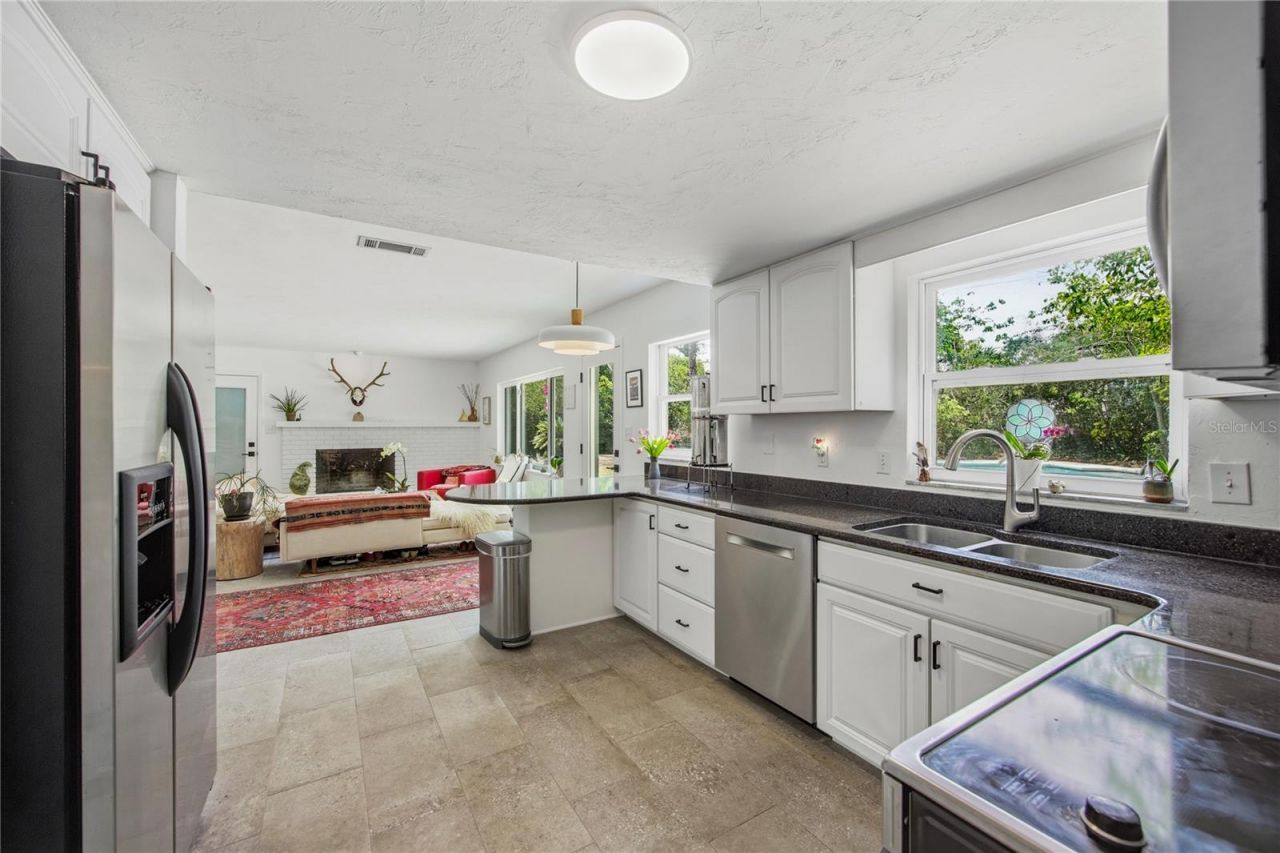 4830 NW 15th Place , Gainesville, FL 32605 Photo