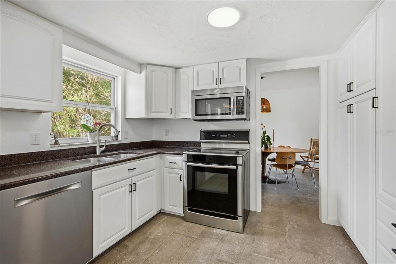 4830 NW 15th Place , Gainesville, FL 32605 Photo