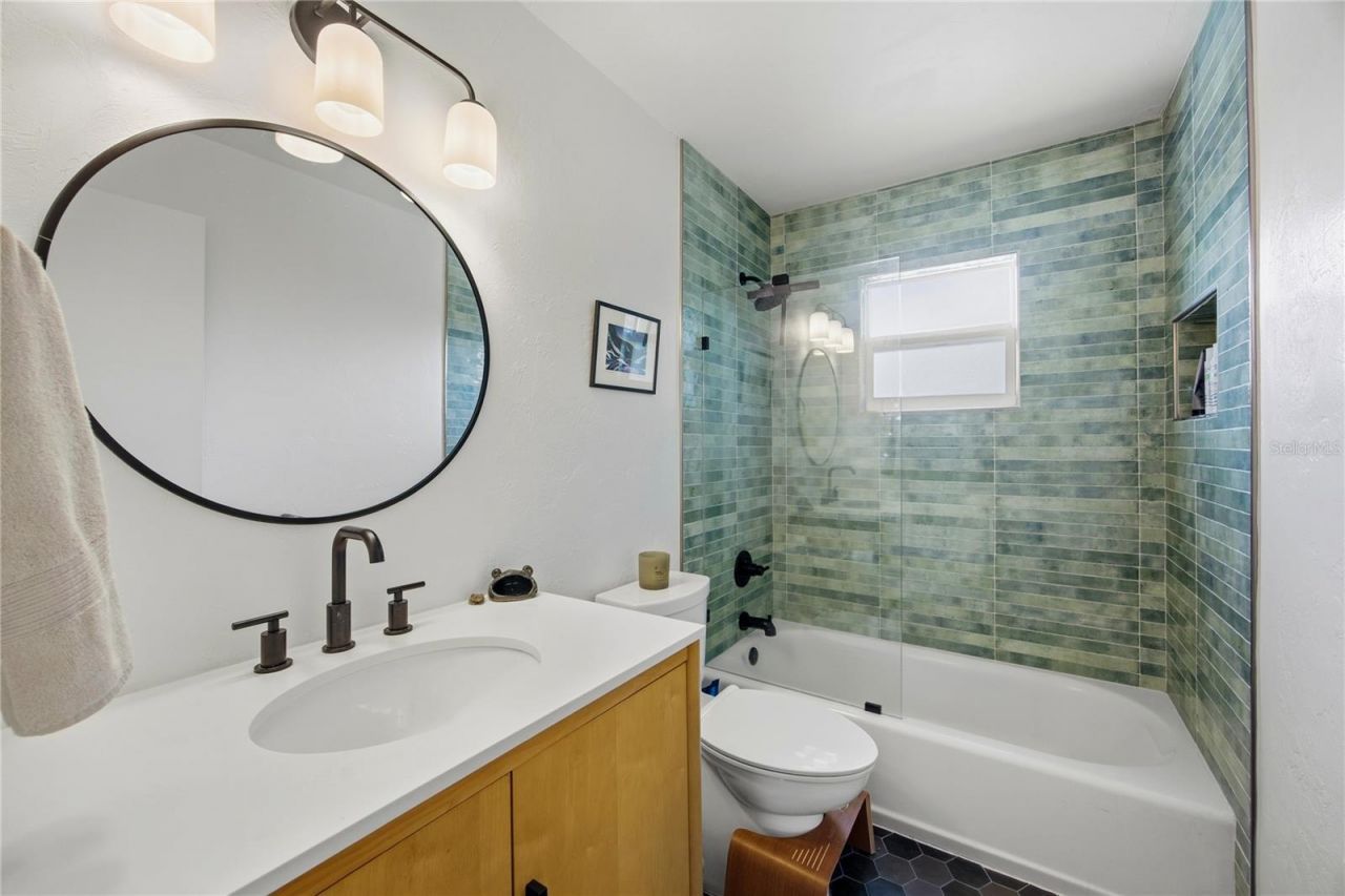 4830 NW 15th Place , Gainesville, FL 32605 Photo