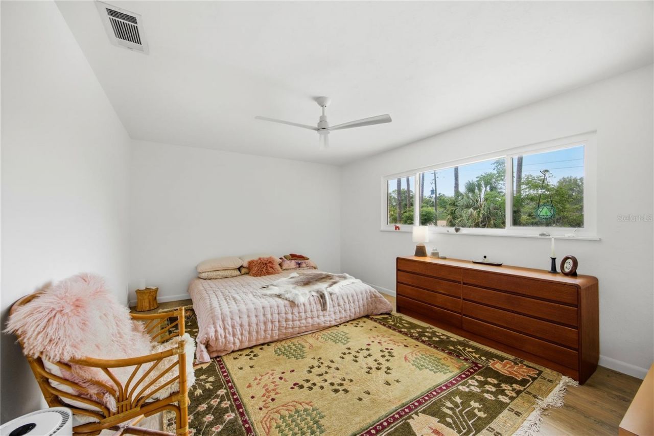 4830 NW 15th Place , Gainesville, FL 32605 Photo