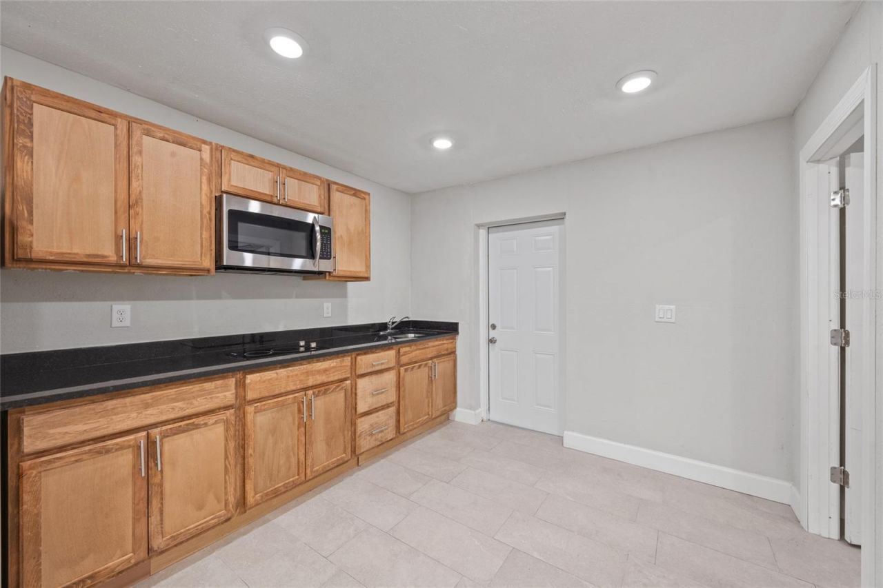 409 Debra Drive, Brandon, FL 33510 Photo