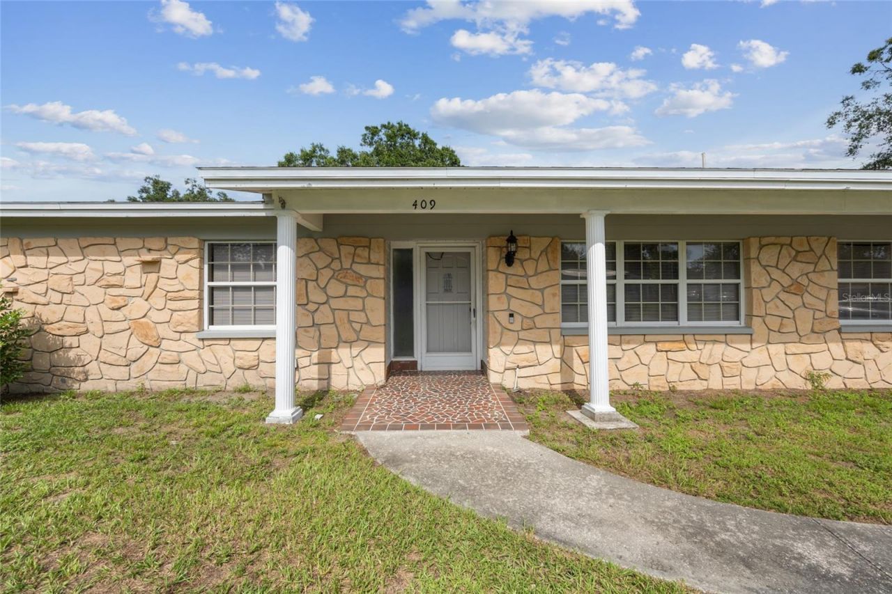 409 Debra Drive, Brandon, FL 33510 Photo
