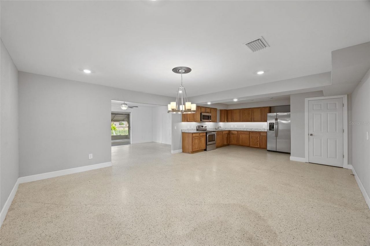 409 Debra Drive, Brandon, FL 33510 Photo