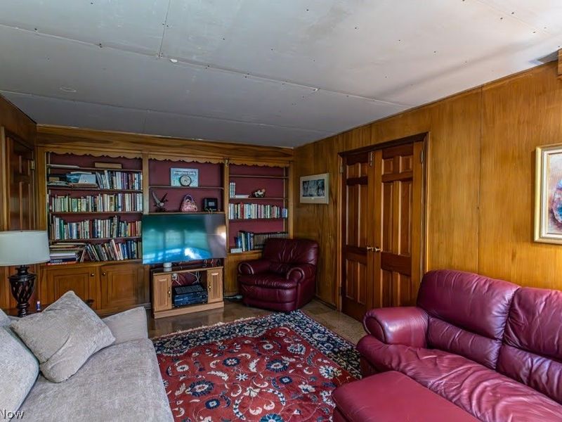 455 Redondo Road, Youngstown, OH 44504 Photo 17