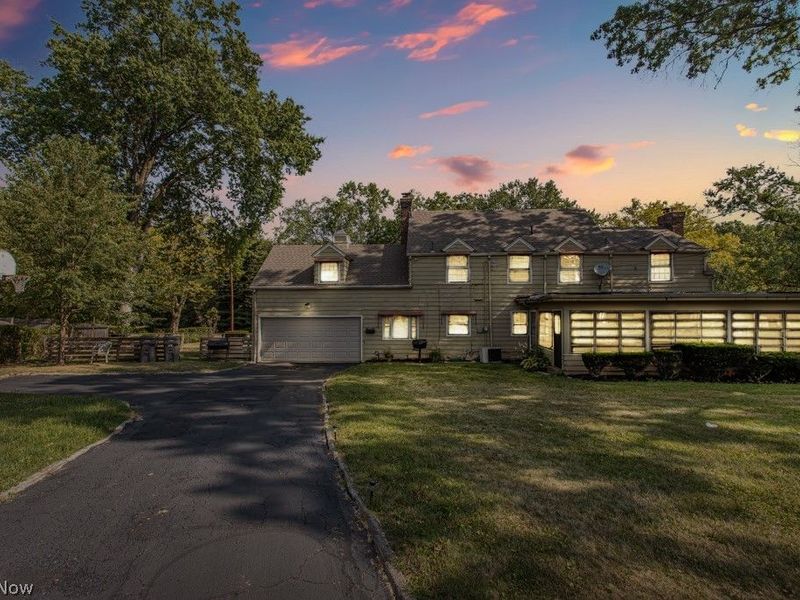 455 Redondo Road, Youngstown, OH 44504 Photo 2