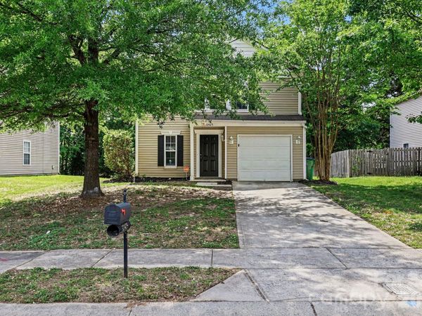 12425 Stowe Acres Drive , Charlotte, NC 28262