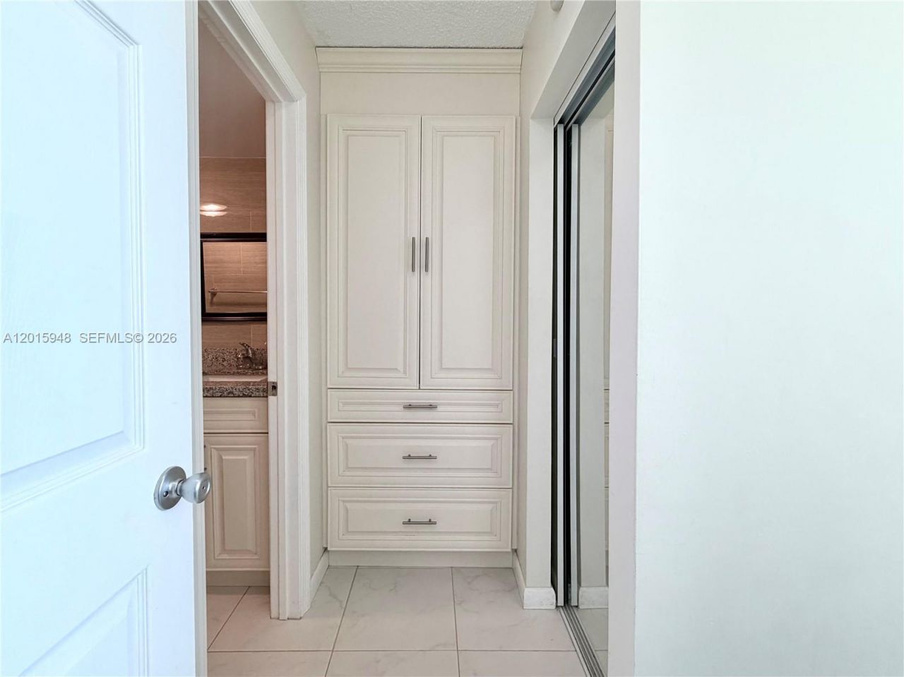 7135 Collins Ave , Unit 1214, Miami Beach, FL 33141 Photo