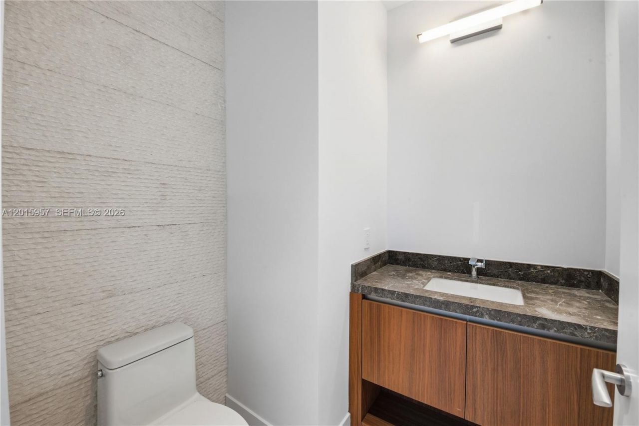 175 SE 25th Rd , Unit 3104, Miami, FL 33129 Photo