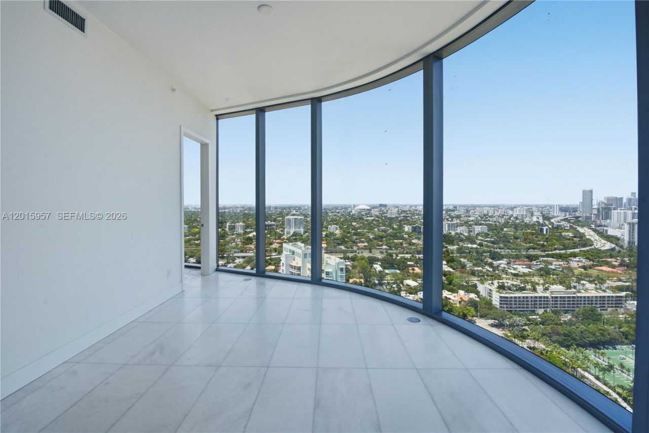 175 SE 25th Rd , Unit 3104, Miami, FL 33129 Photo