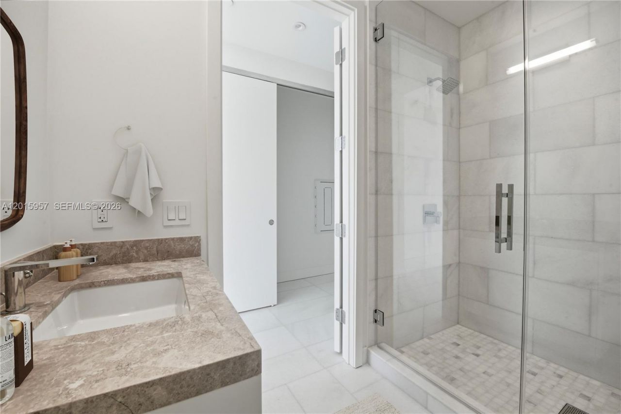 175 SE 25th Rd , Unit 3104, Miami, FL 33129 Photo
